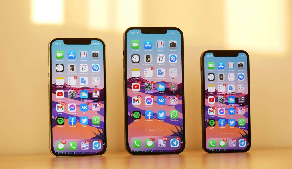 Different iPhone screen sizes in relation to mobile web design