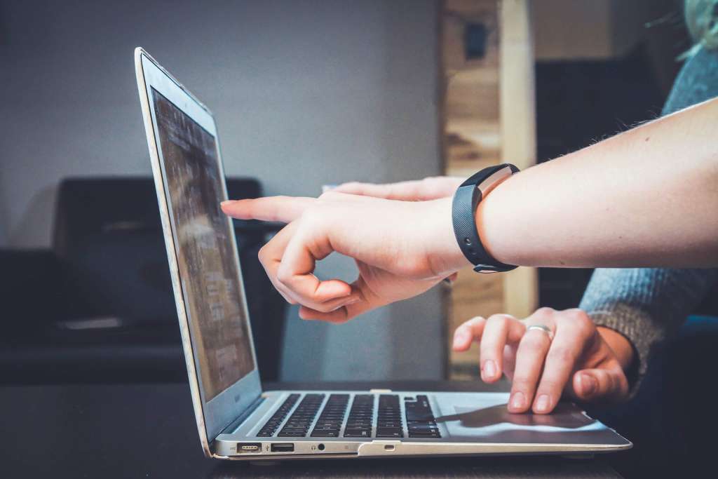 Web Design That Converts Visitors into Customers
